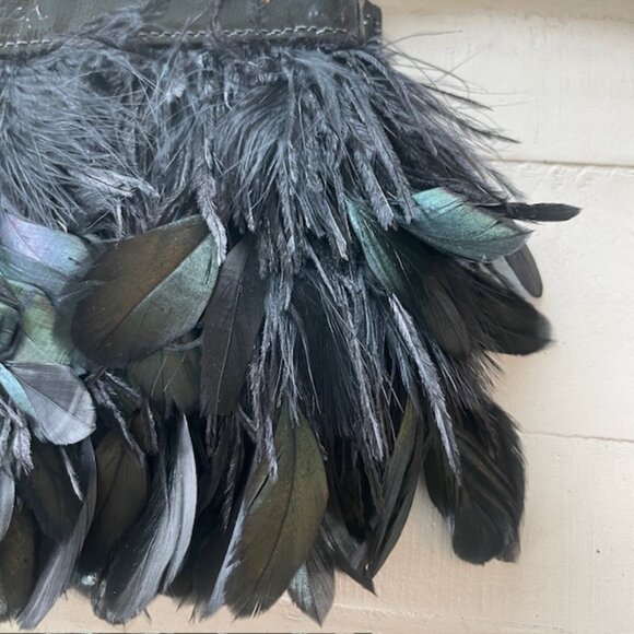 COACH OCCASIONAL FEATHER ZIP CLUTCH #44457 SILVER/BLACK PRE-OWNED - Picture 6 of 11